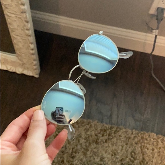 Ray bans - Picture 2 of 2